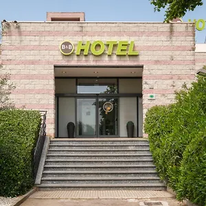 B&B Hotel Faenza Otel