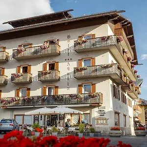 Aquila 3*, Cortina d'Ampezzo Italy